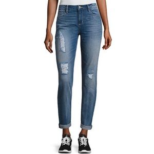 Women’s Size 9 Distressed Boyfriend Jeans